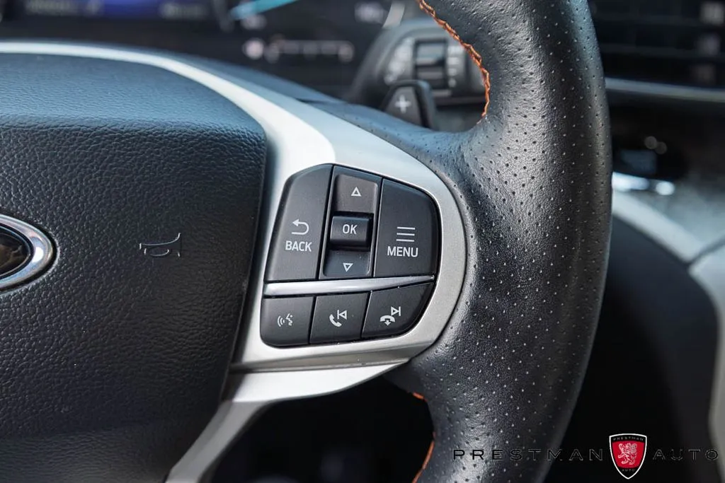 Ford Explorer photo 28
