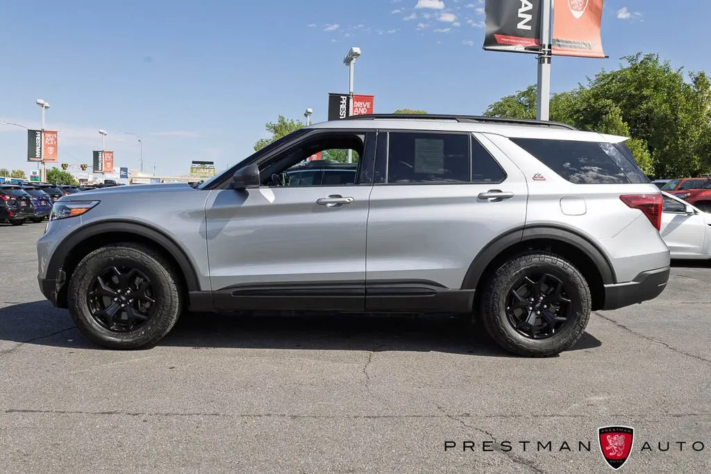 Ford Explorer photo 15