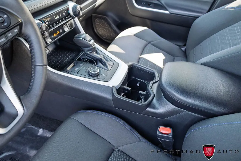 Toyota RAV4 photo 34