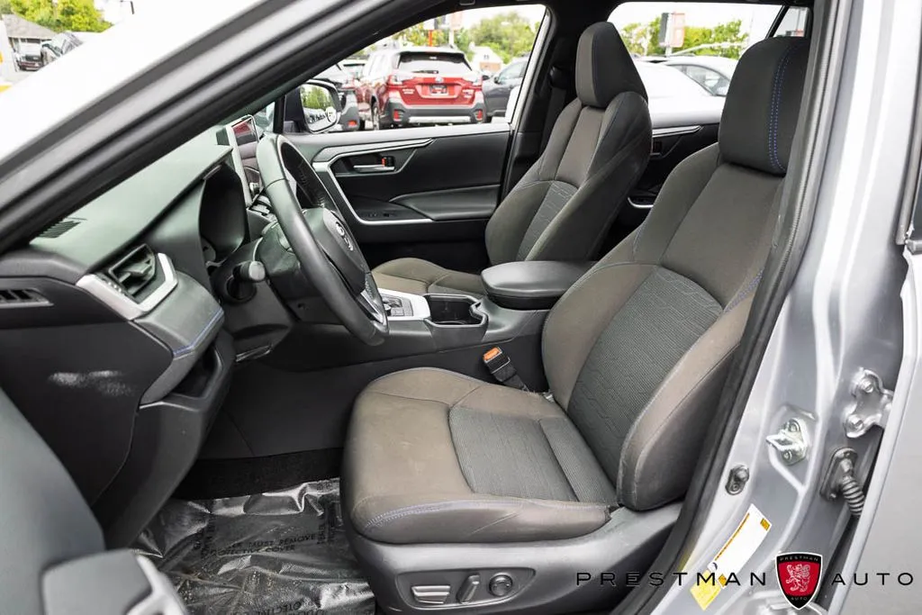 Toyota RAV4 photo 21