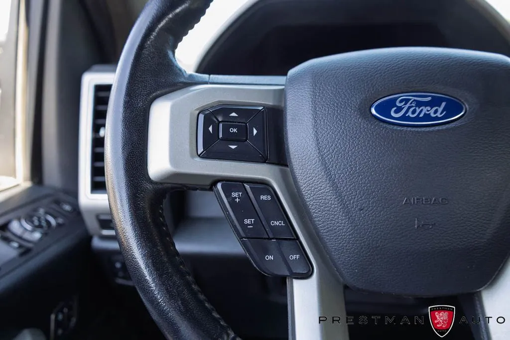 Ford F-250SD photo 28