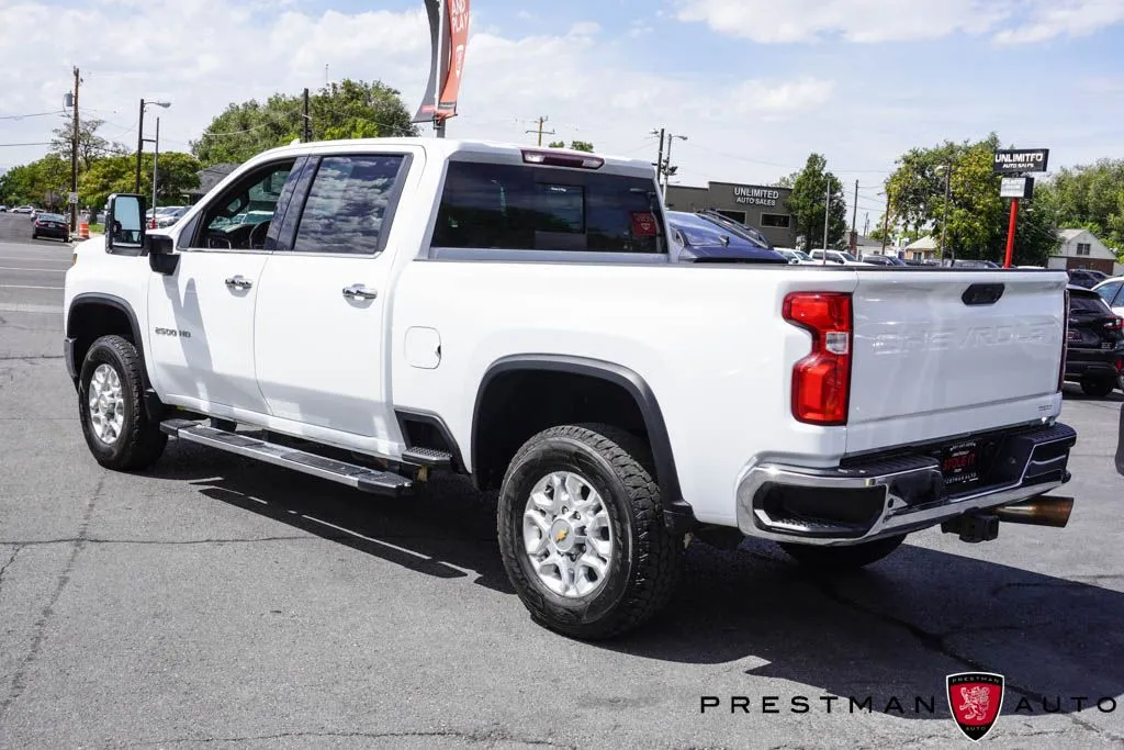 Chevrolet Silverado photo 21