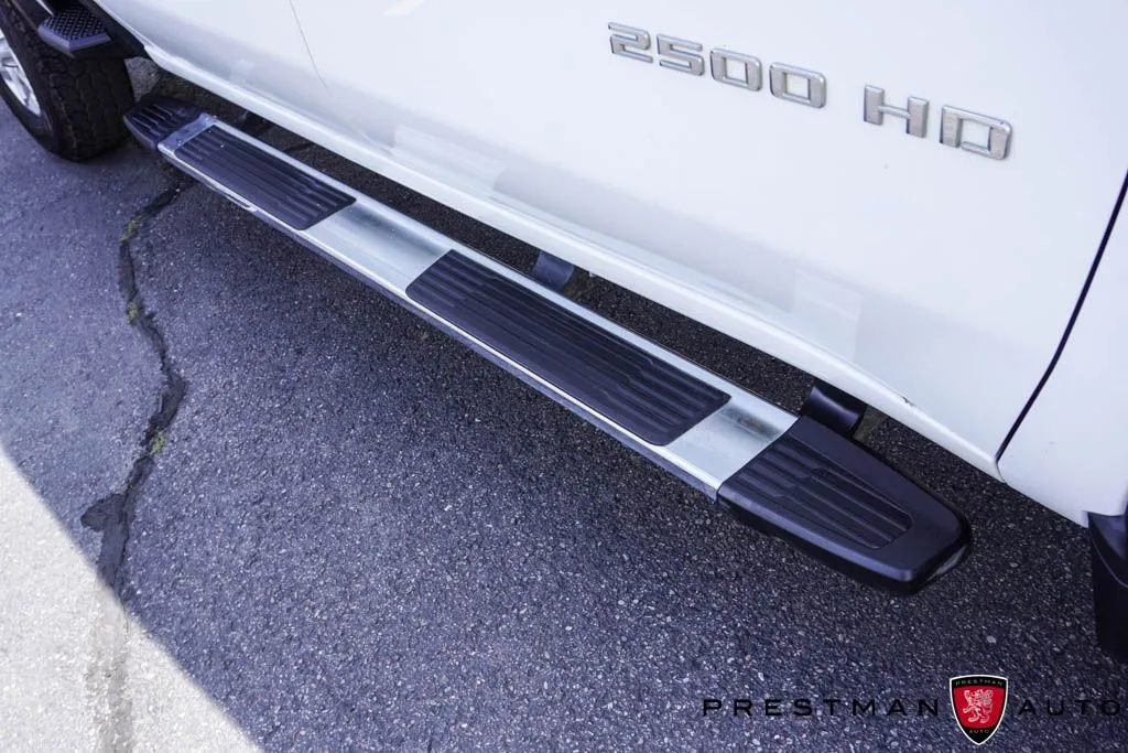 Chevrolet Silverado photo 14