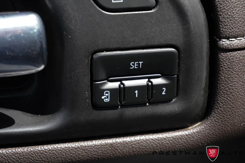 Chevrolet Silverado photo 30