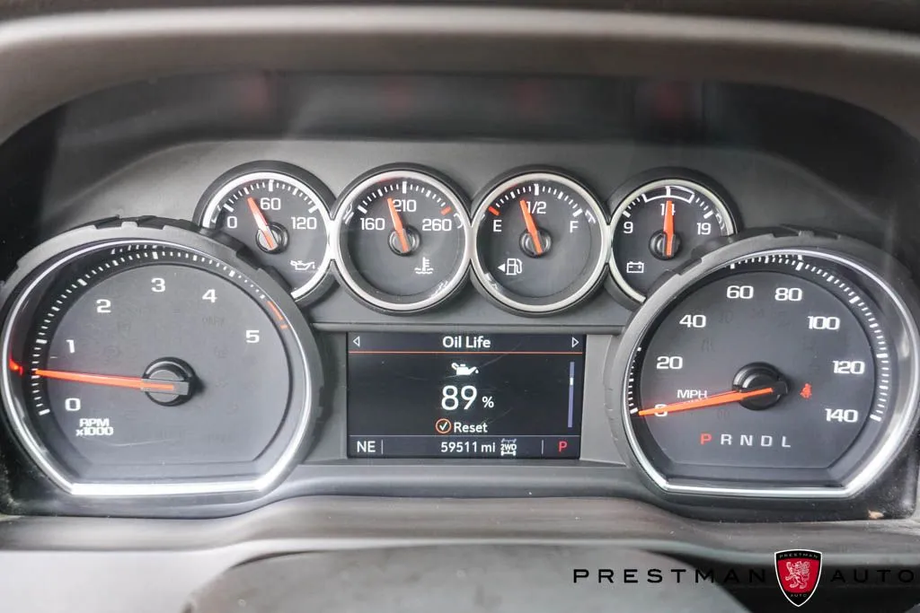 Chevrolet Silverado photo 34