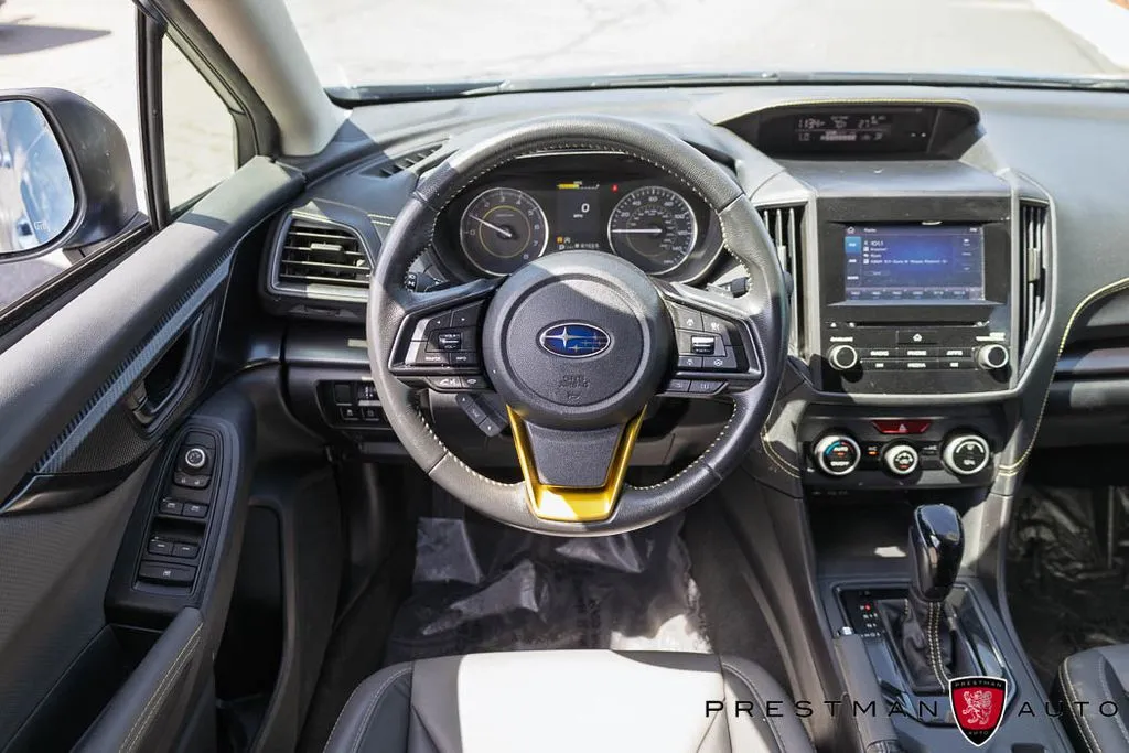 Subaru Crosstrek photo 2