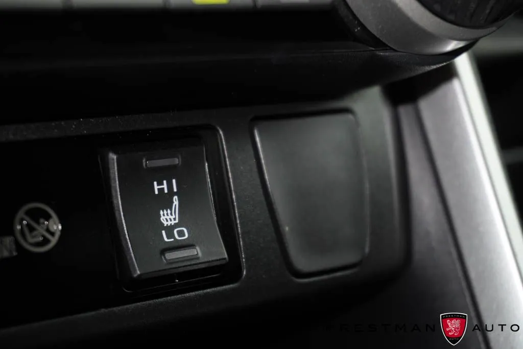 Toyota RAV4 photo 8