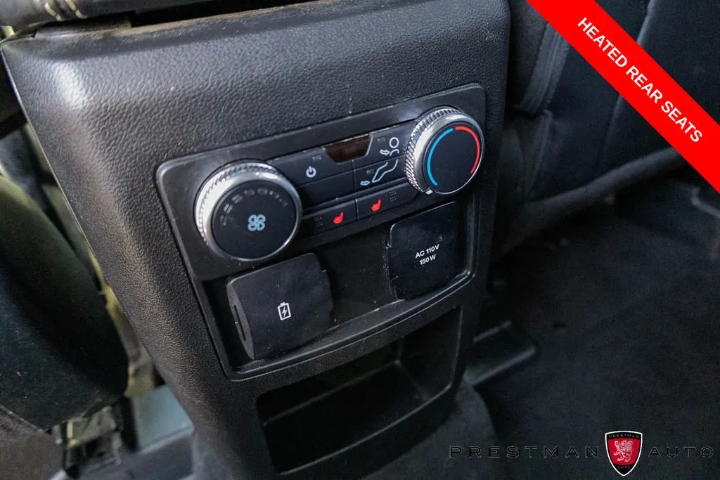 Ford Explorer photo 12