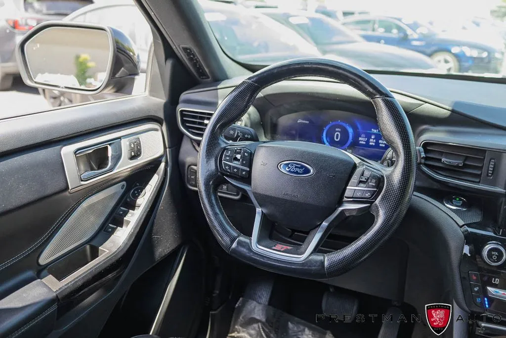 Ford Explorer photo 44