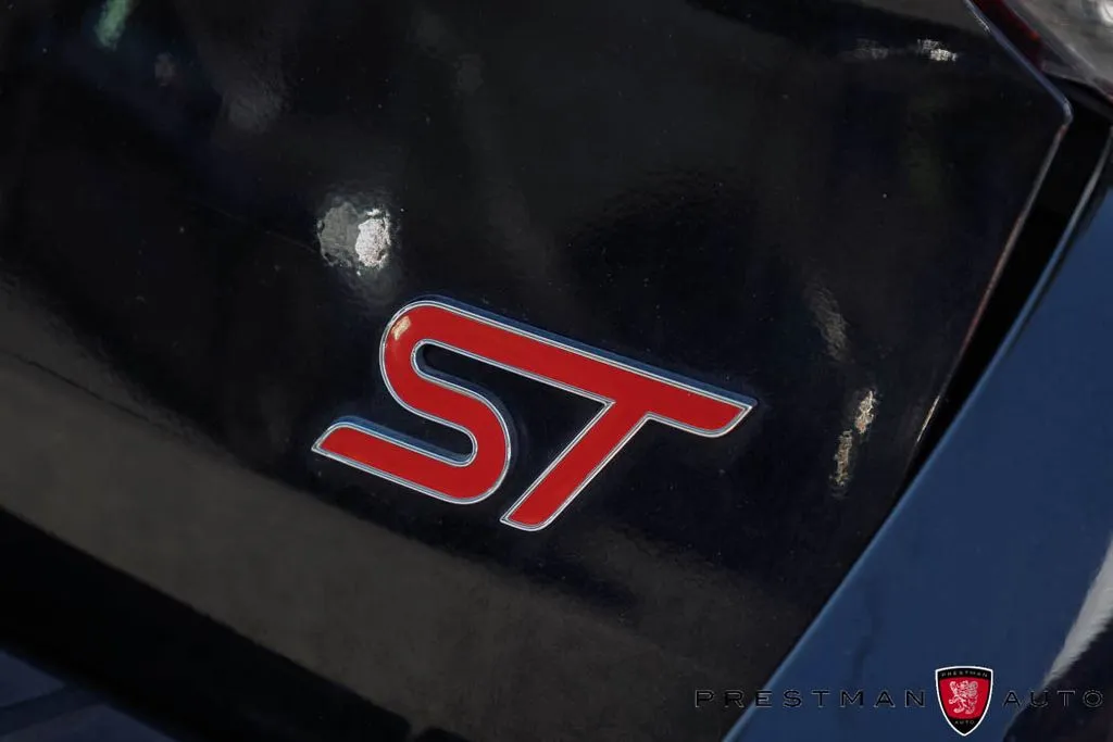Ford Explorer photo 11