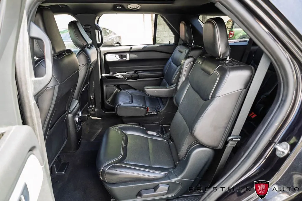 Ford Explorer photo 46