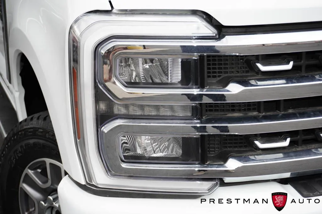Ford F-250SD photo 14