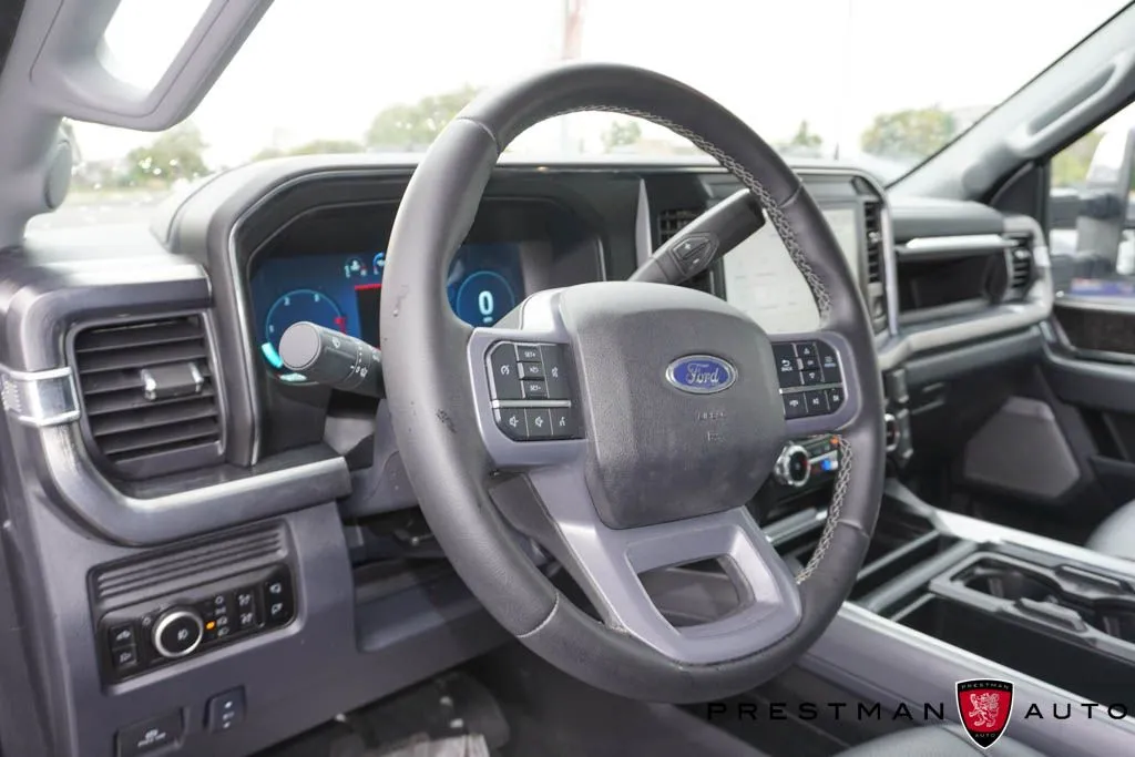 Ford F-250SD photo 25