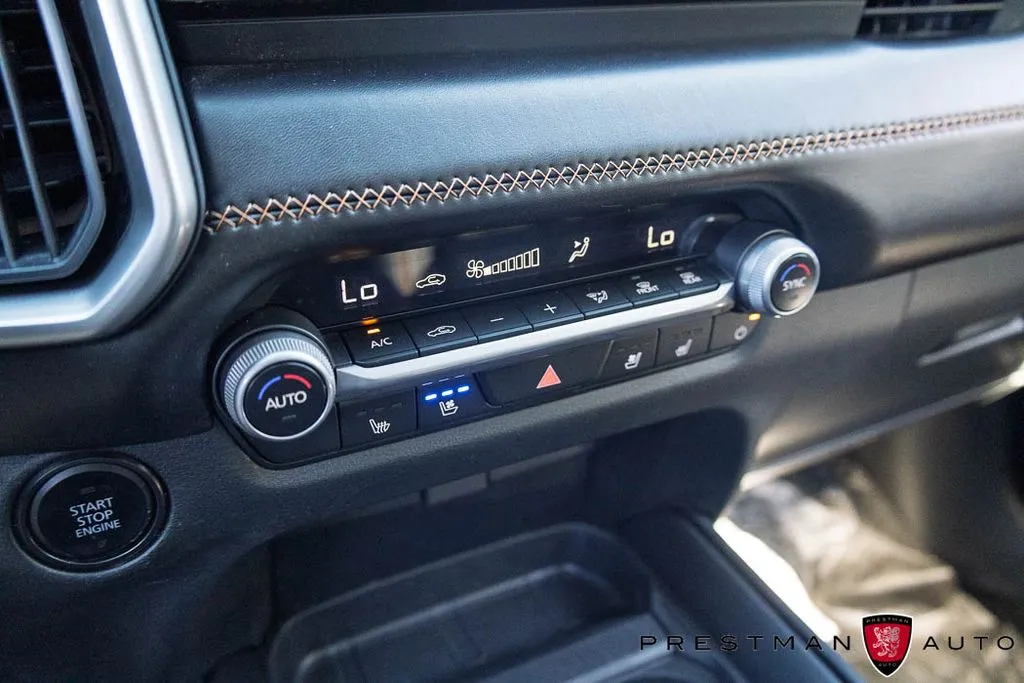 Mazda CX-50 photo 31