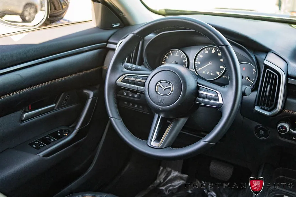 Mazda CX-50 photo 35