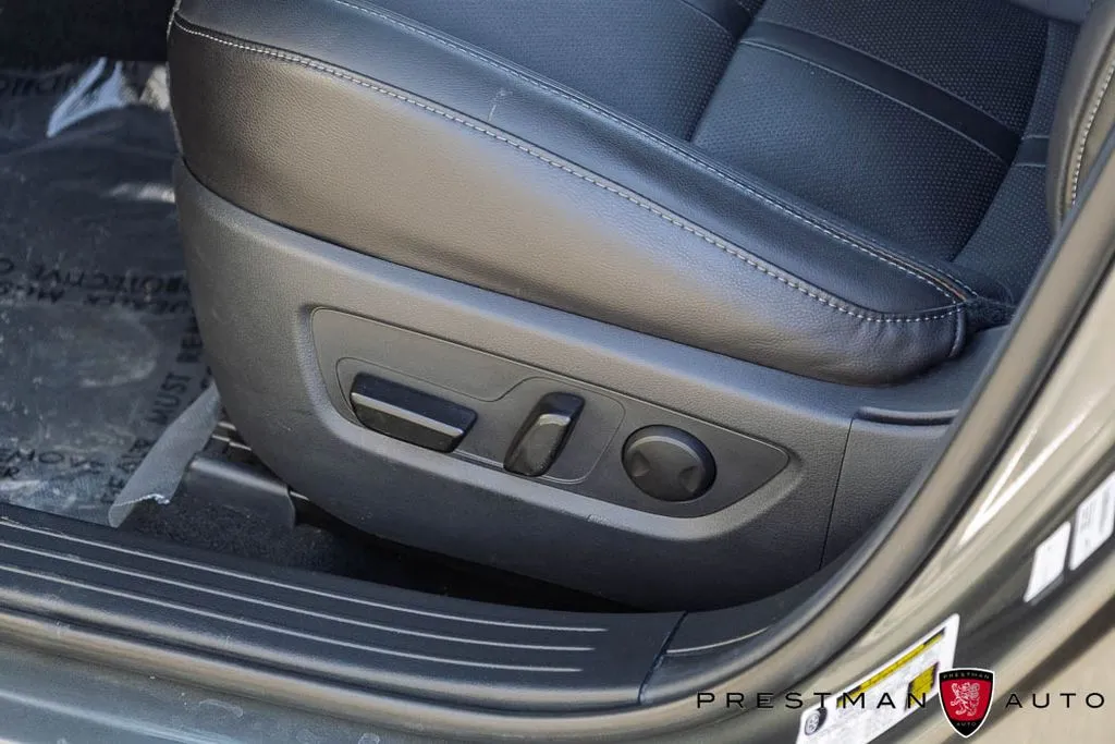 Mazda CX-50 photo 22