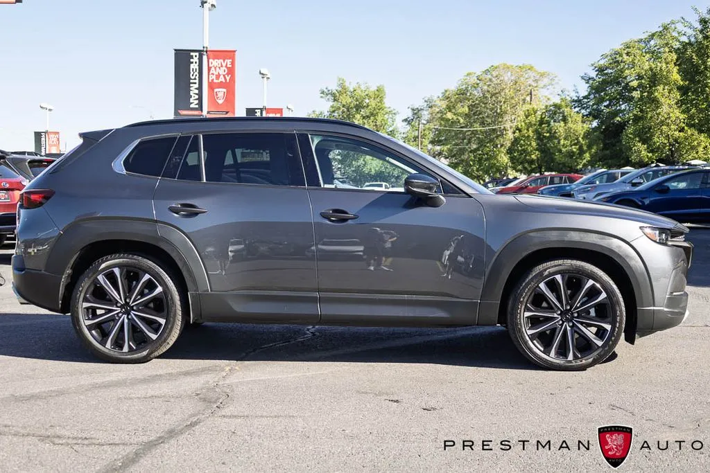 Mazda CX-50 photo 19