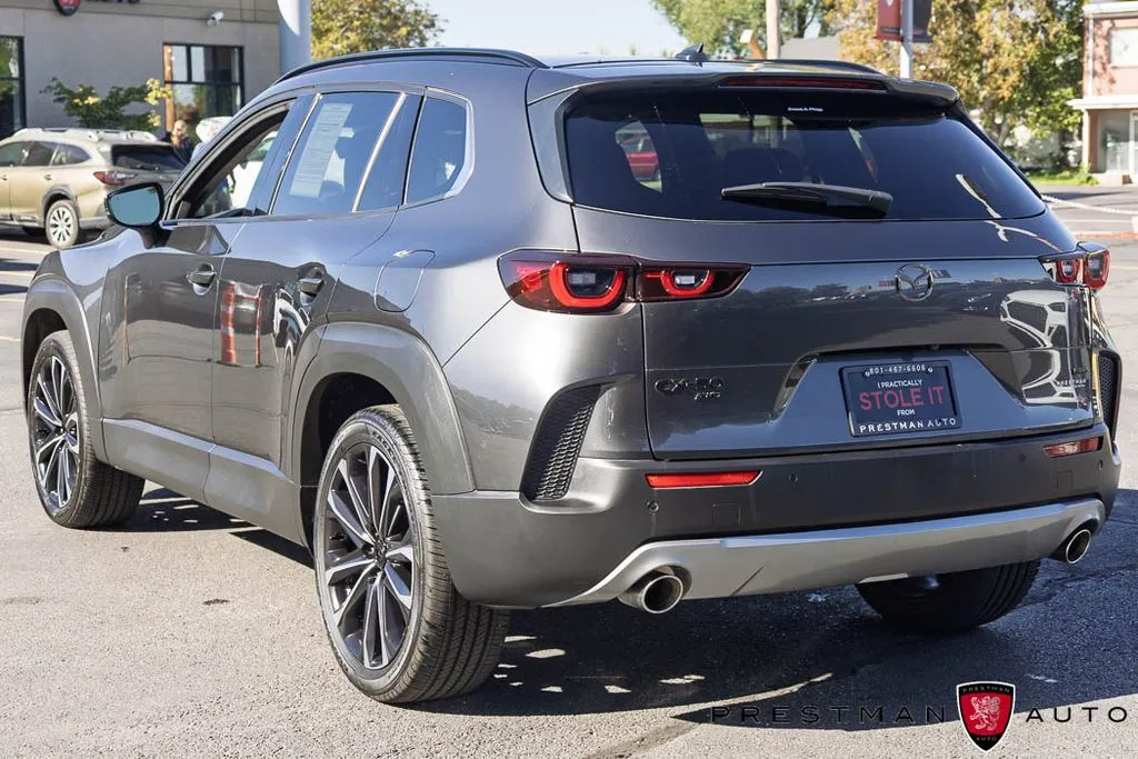 Mazda CX-50 photo 16