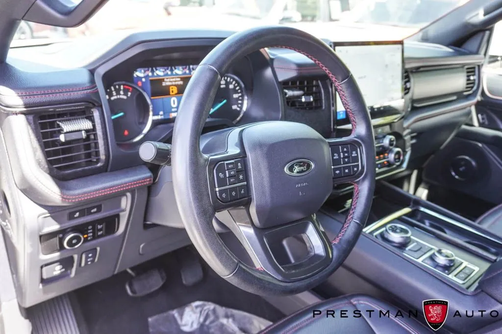 Ford Expedition photo 30