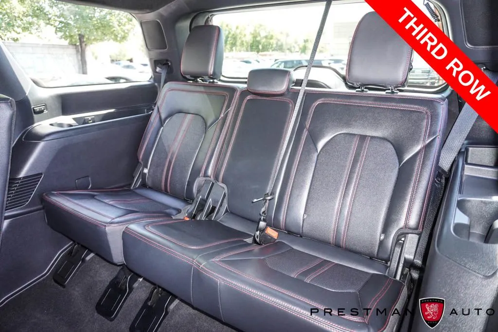 Ford Expedition photo 4
