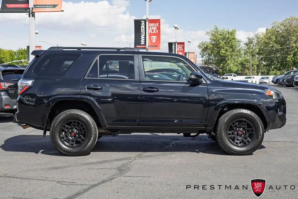 Toyota 4Runner photo 17