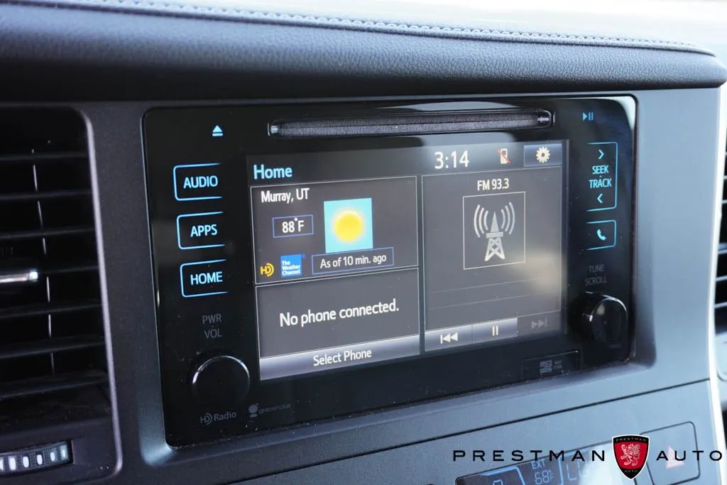 Toyota Sienna photo 16