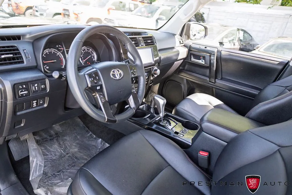 Toyota 4Runner photo 19