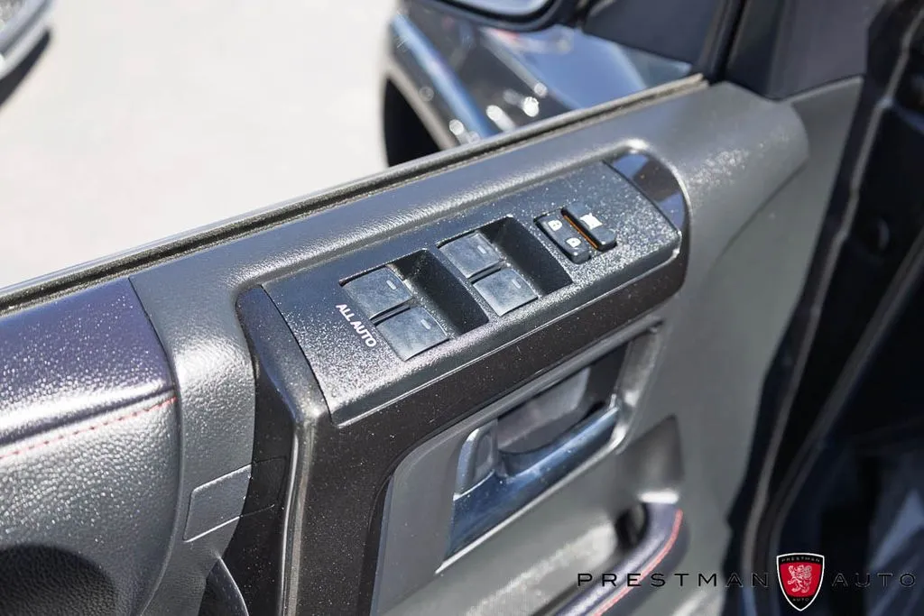 Toyota 4Runner photo 21