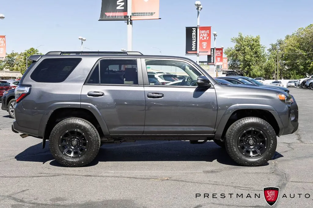 Toyota 4Runner photo 18