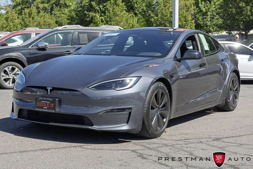 Tesla Model S photo 17