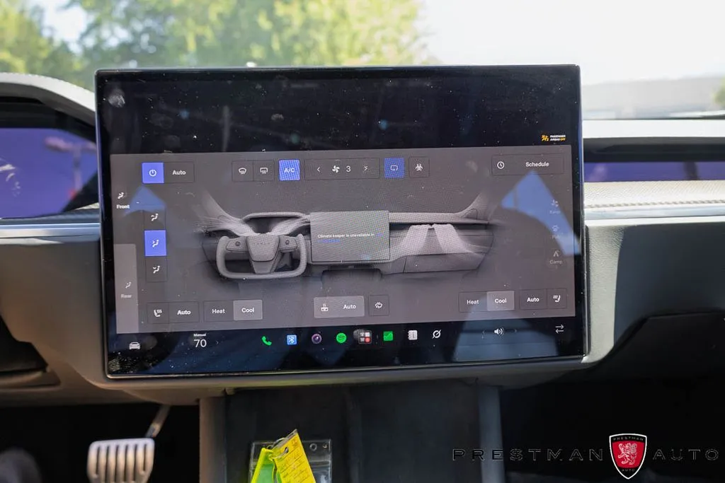 Tesla Model S photo 25