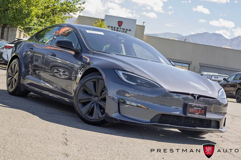 2023 Tesla Model S Plaid