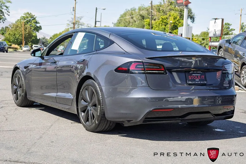 Tesla Model S photo 19