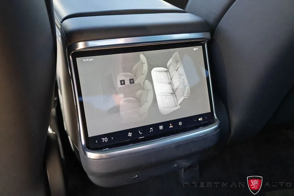 Tesla Model S photo 12