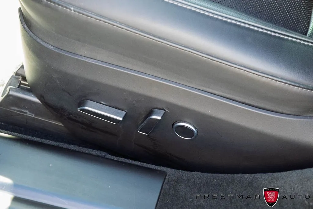 Tesla Model S photo 30