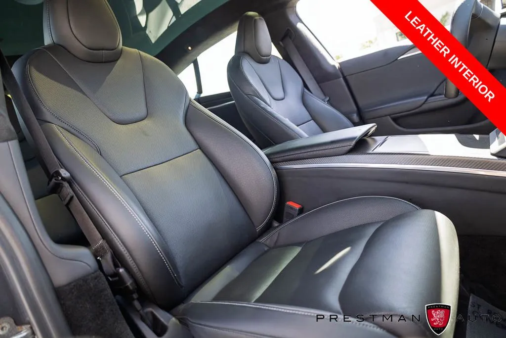 Tesla Model S photo 4
