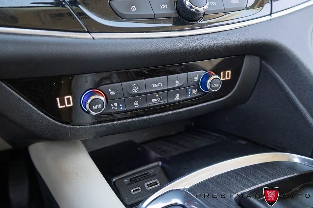 Buick Enclave photo 36