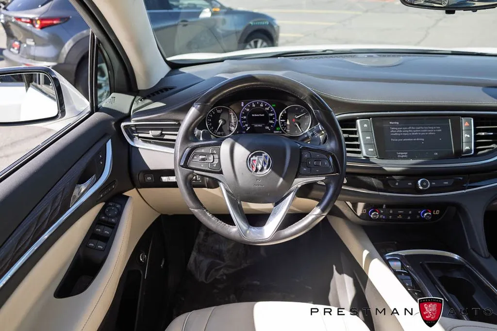 Buick Enclave photo 2