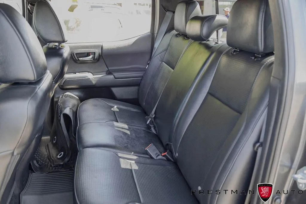Toyota Tacoma photo 41