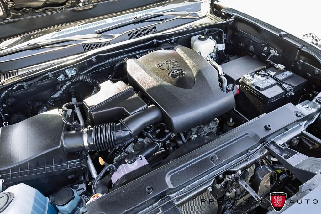 Toyota Tacoma photo 45