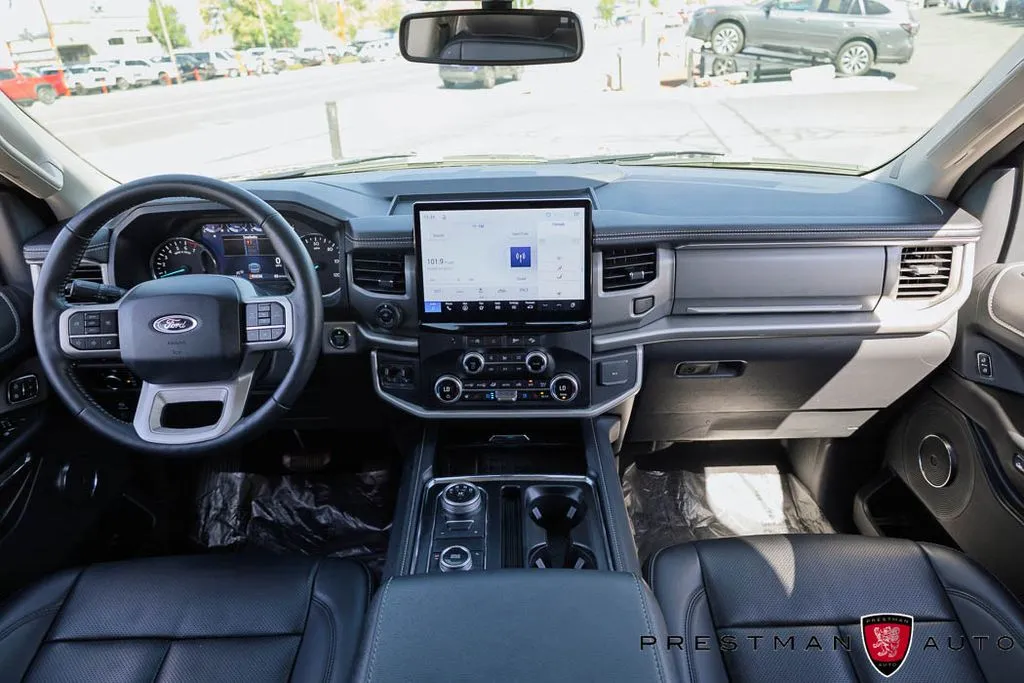 Ford Expedition photo 38