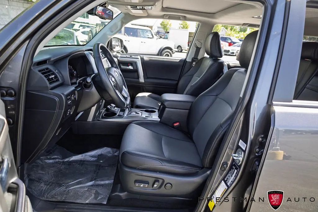 Toyota 4Runner photo 24