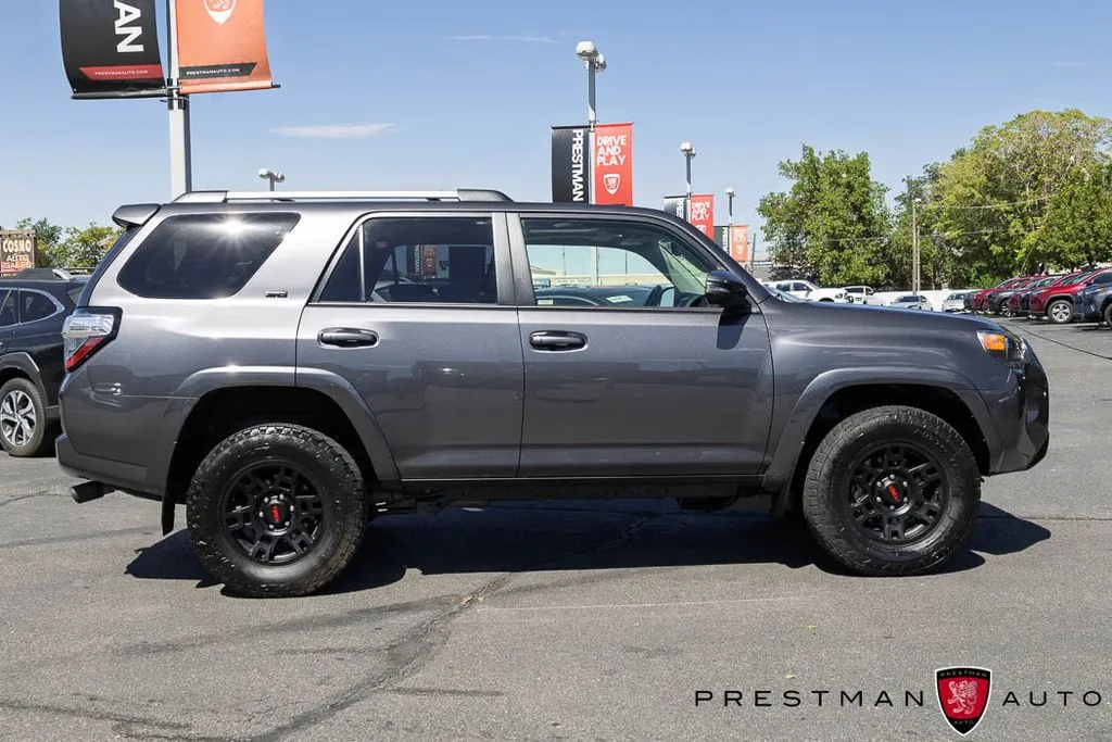 Toyota 4Runner photo 21