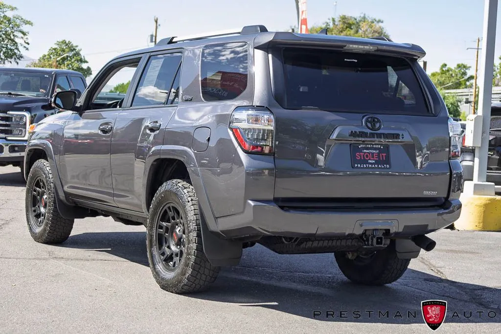 Toyota 4Runner photo 18