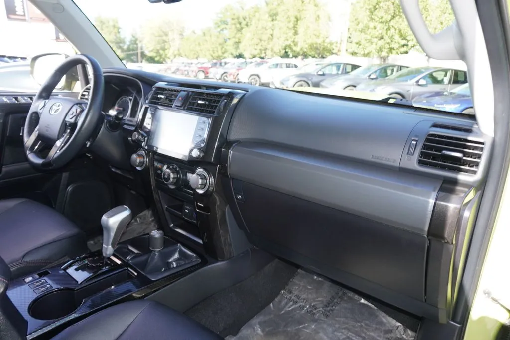 Toyota 4Runner photo 52