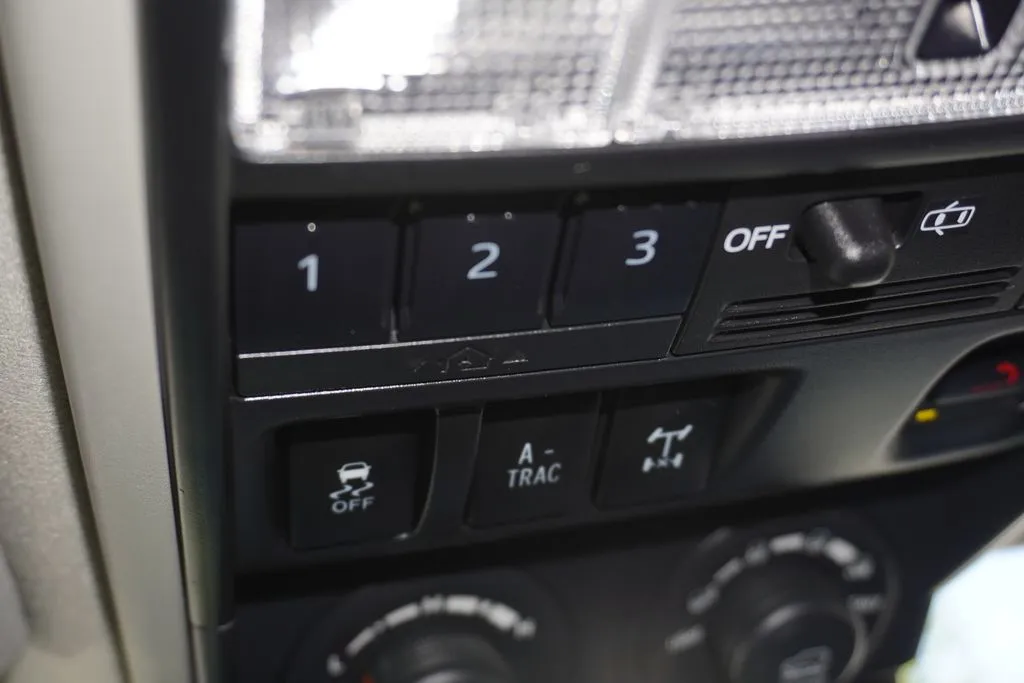 Toyota 4Runner photo 36