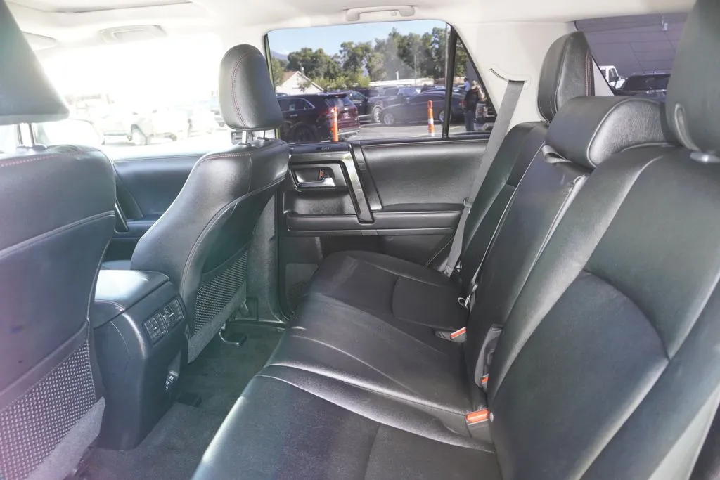 Toyota 4Runner photo 47