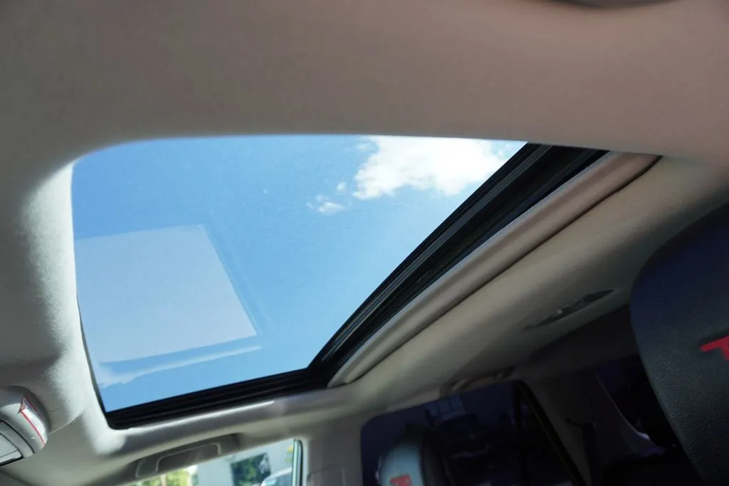 Toyota 4Runner photo 12