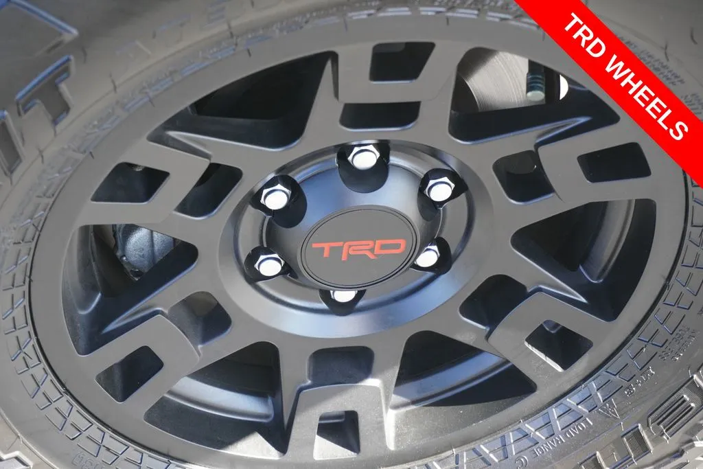 Toyota 4Runner photo 4