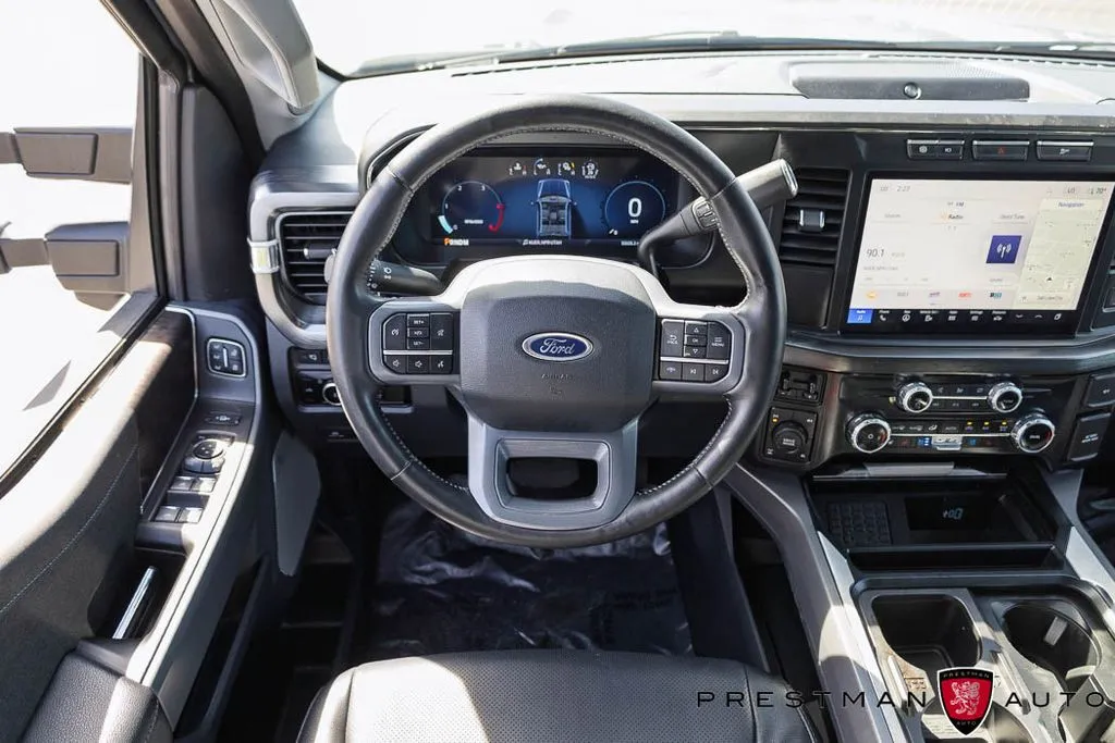 Ford F350SD photo 2